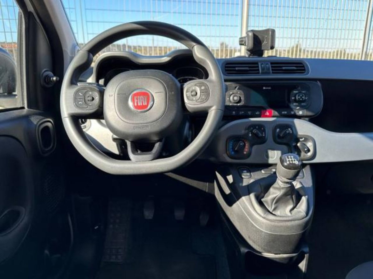 Fiat Panda 1.0 FireFly S&S Hybrid City Cross (11)