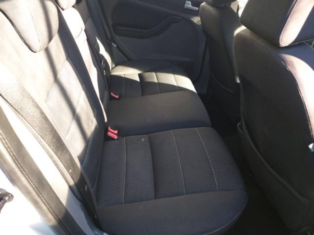 Ford Focus Station Wagon 1.6 TDCi (110CV) SW ECOnetic DPF (11)
