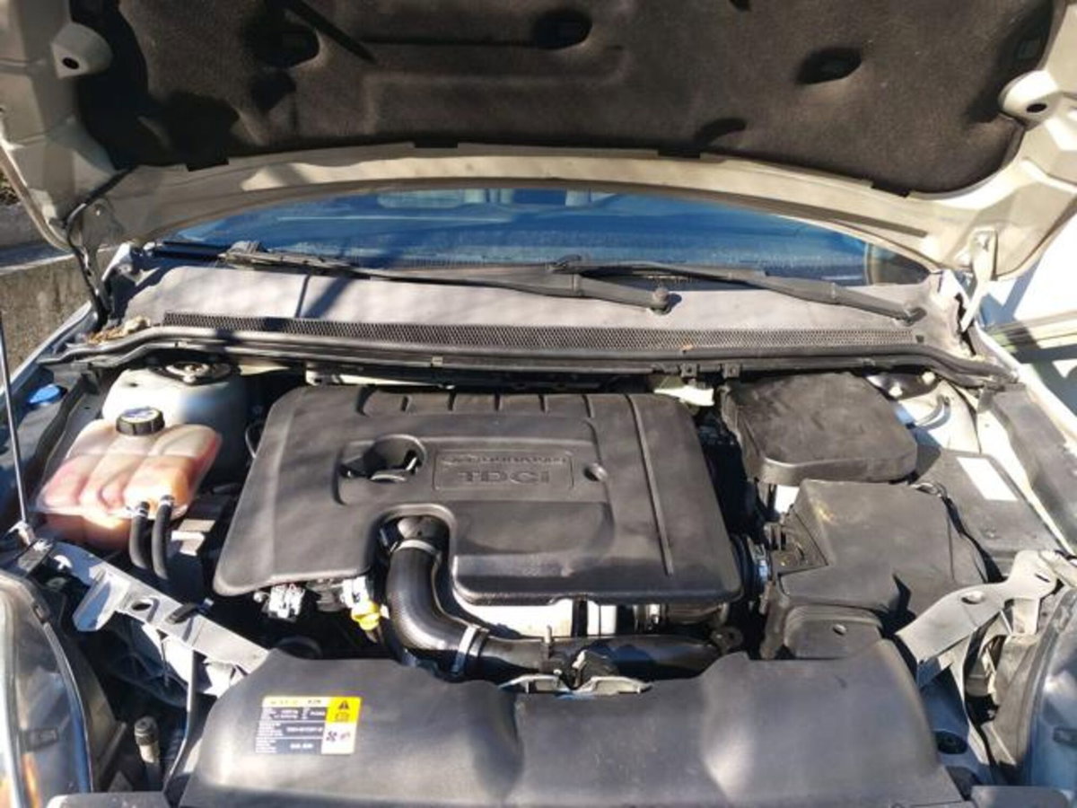 Ford Focus Station Wagon 1.6 TDCi (110CV) SW ECOnetic DPF (12)