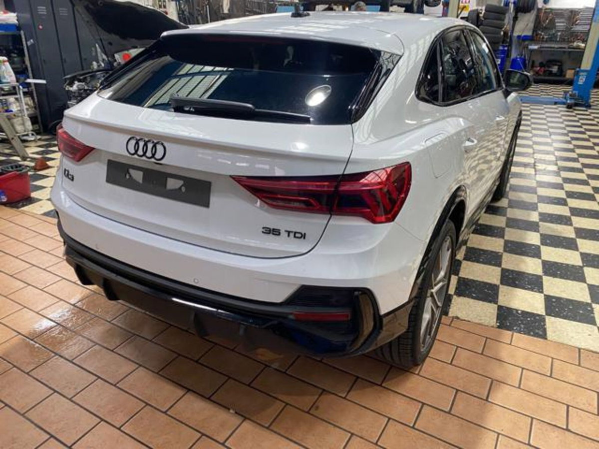 Audi Q3 Sportback 35 TDI quattro S tronic S line edition (2)