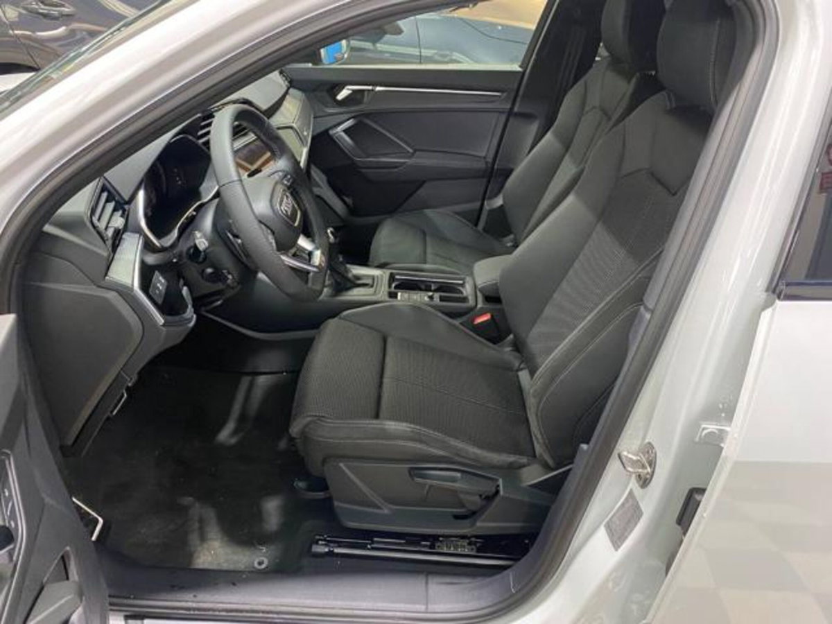 Audi Q3 Sportback 35 TDI quattro S tronic S line edition (7)
