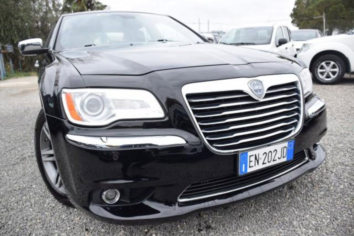 Lancia Thema 3.0 V6 Multijet II 190 CV Platinum