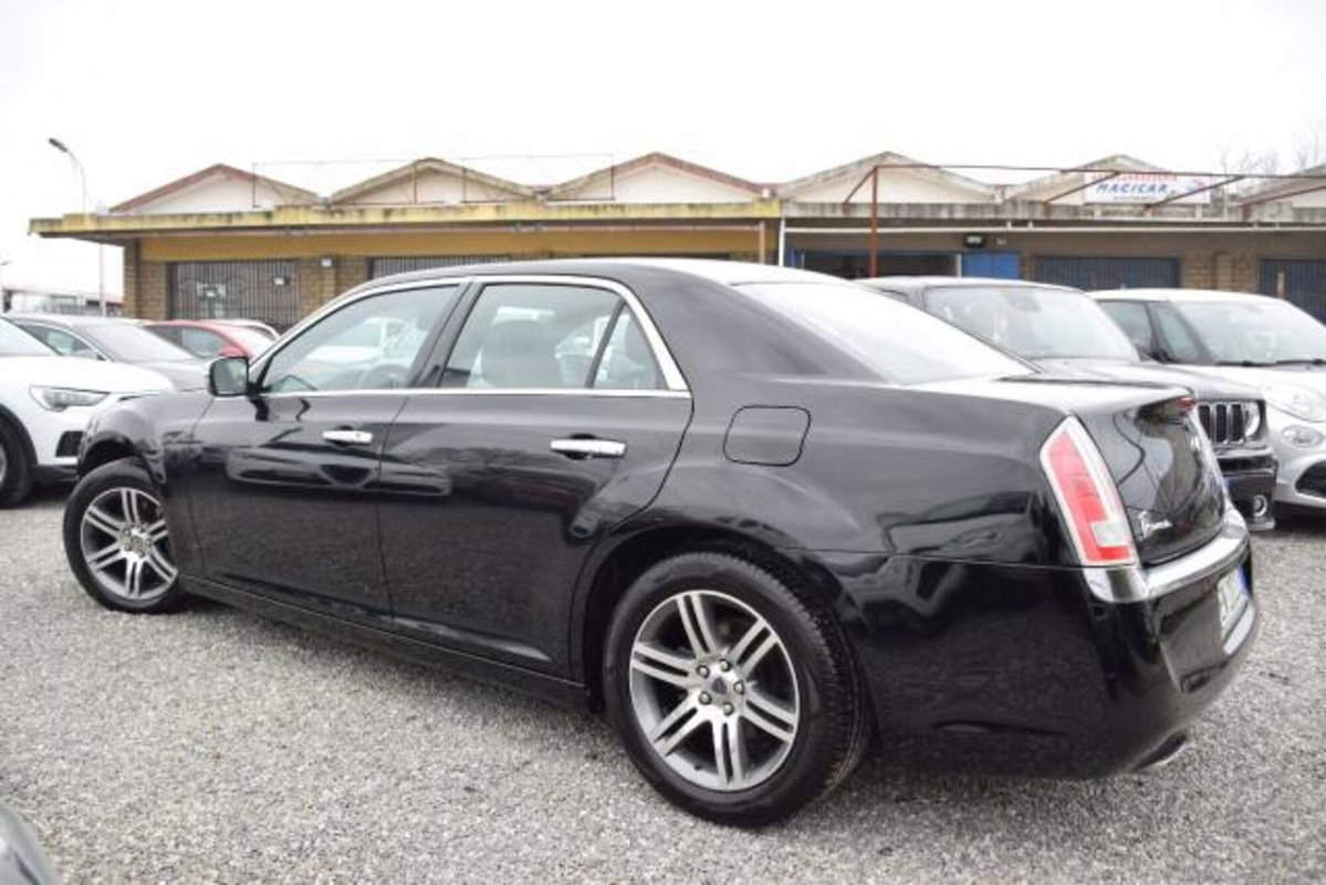 Lancia Thema 3.0 V6 Multijet II 190 CV Platinum (4)