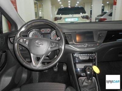 Opel Astra 1.2 Turbo 110 CV Elegance (10)