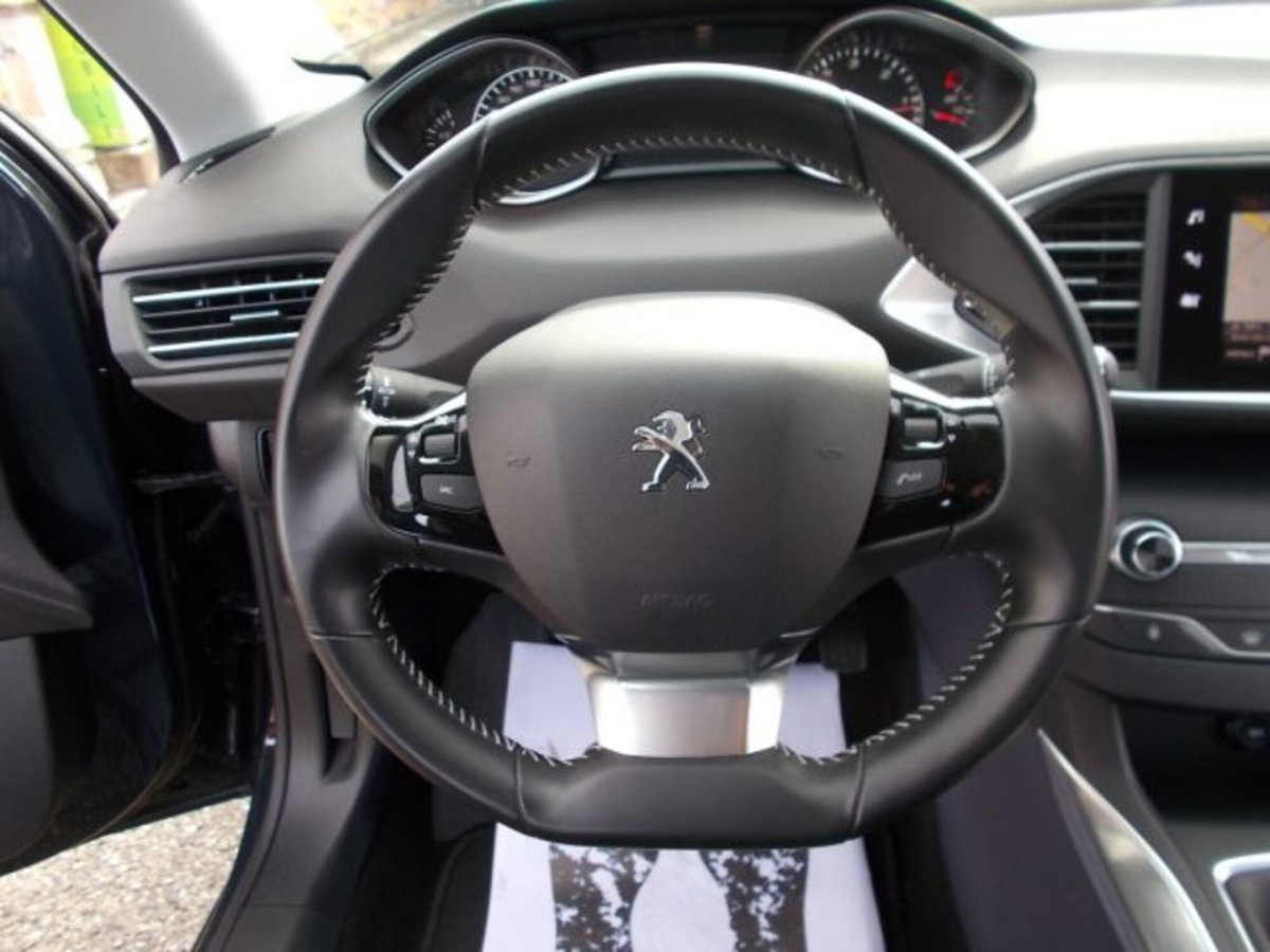 Peugeot 308 SW BlueHDi 100 S&S Business (14)