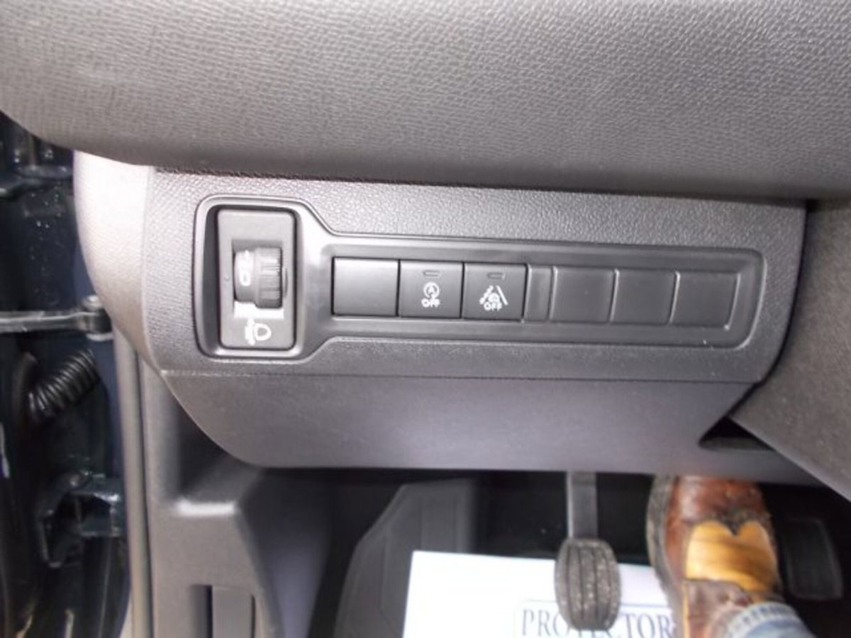 Peugeot 308 SW BlueHDi 100 S&S Business (16)