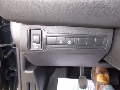 Peugeot 308 SW BlueHDi 100 S&S Business (16)