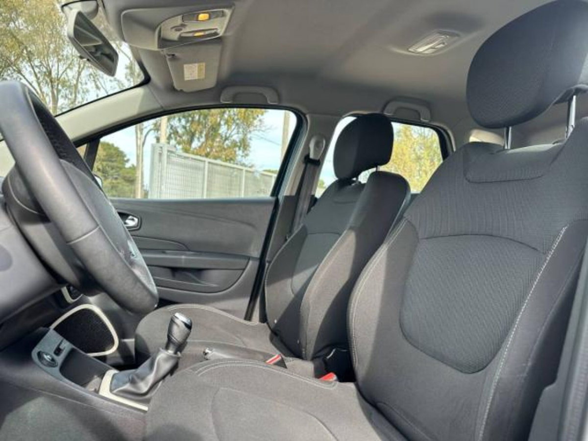 Renault Captur dCi 8V 90 CV Business (9)