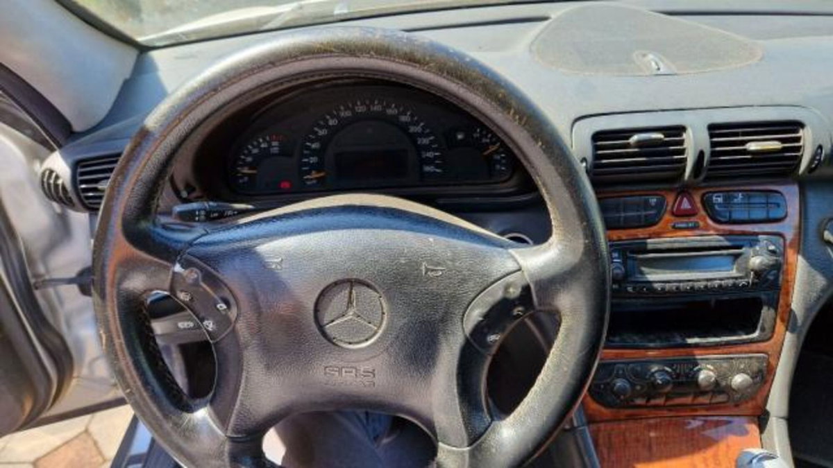 Mercedes-Benz Classe C 220 CDI cat Elegance Kubanite (10)