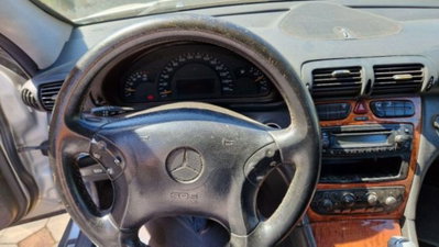 Mercedes-Benz Classe C 220 CDI cat Elegance Kubanite (10)
