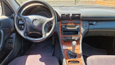 Mercedes-Benz Classe C 220 CDI cat Elegance Kubanite (7)