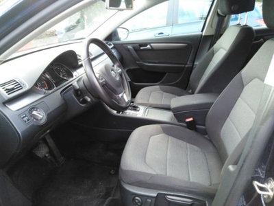 Volkswagen Passat Variant 1.6 TDI SCR DSG Business BMT (6)