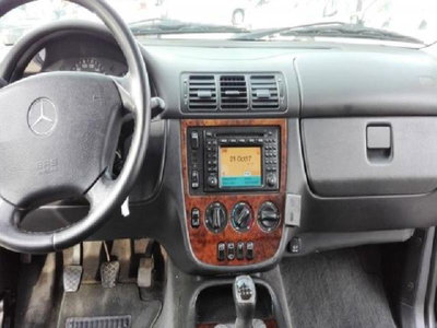 Mercedes-Benz Classe ML 270 turbodiesel cat CDI (6)