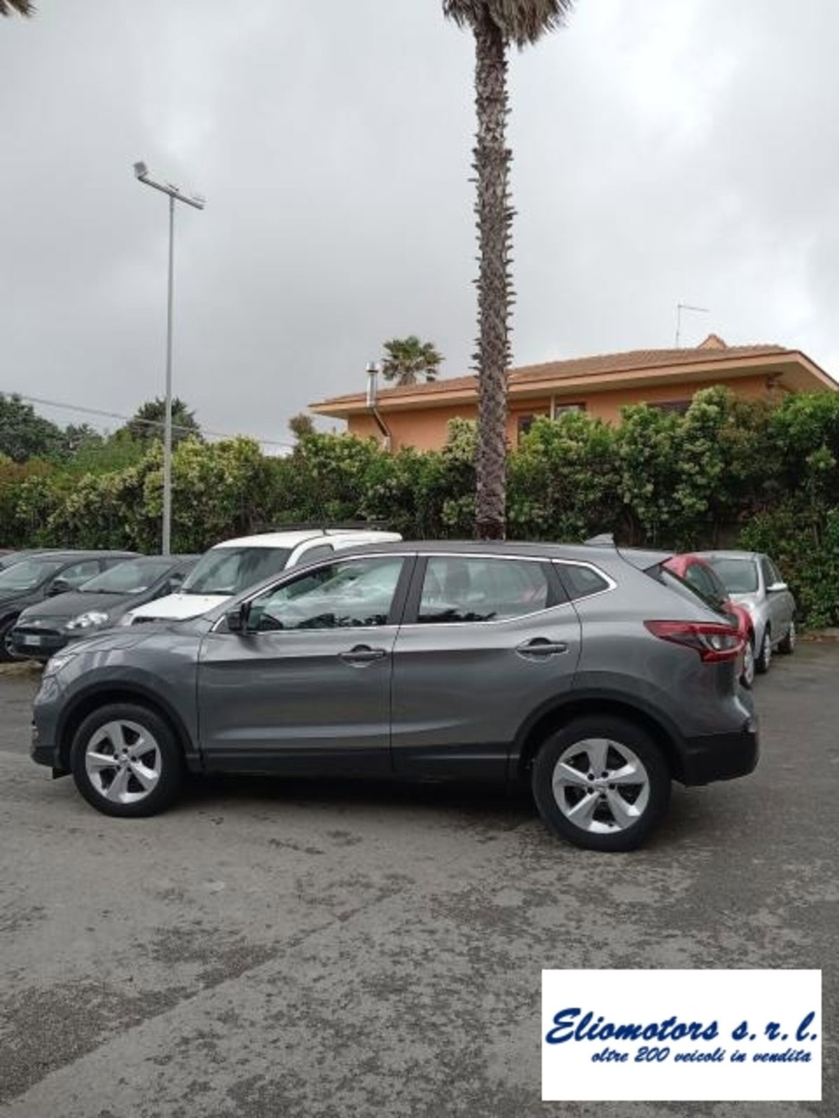 Nissan Qashqai 1.5 dCi 115 CV Visia (14)