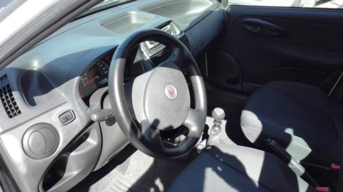 Fiat Punto Classic 1.2 5 porte Natural Power (5)