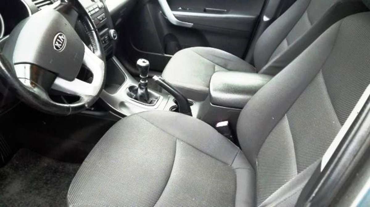 Kia Sorento 2.2 16V CRDI VGT 4WD Active (6)