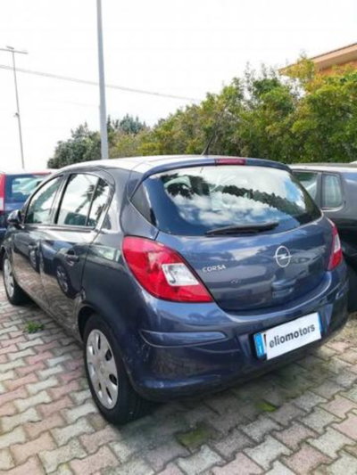 Opel Corsa 1.2 5 porte Enjoy (2)