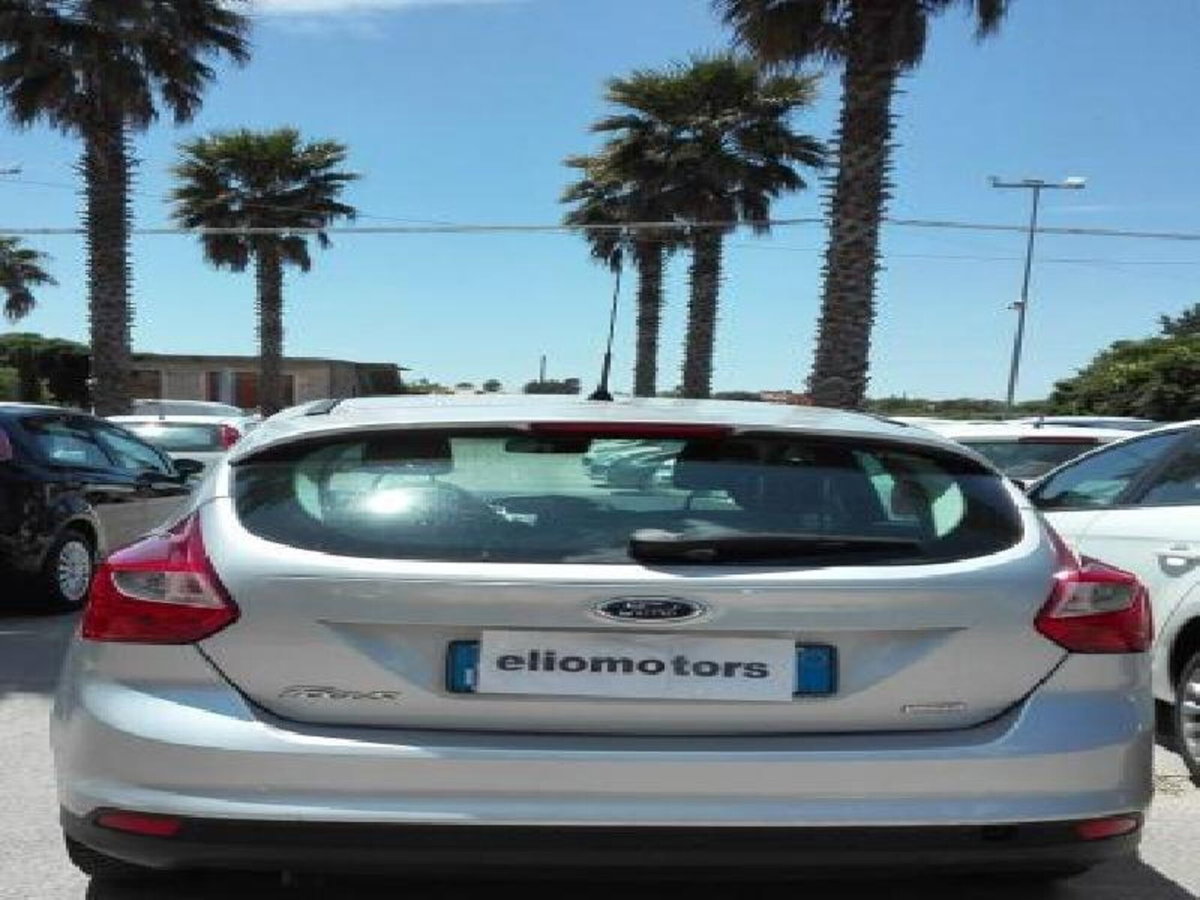 Ford Focus 1.6 TDCi 105 CV ECOnetic (3)