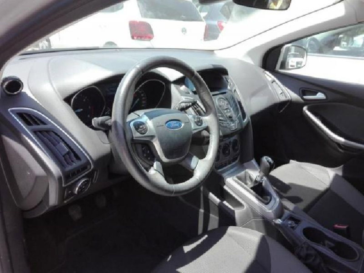 Ford Focus 1.6 TDCi 105 CV ECOnetic (6)