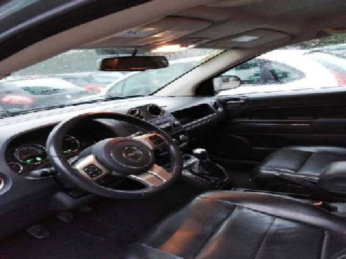 Jeep Compass 2.2 CRD Limited (5)