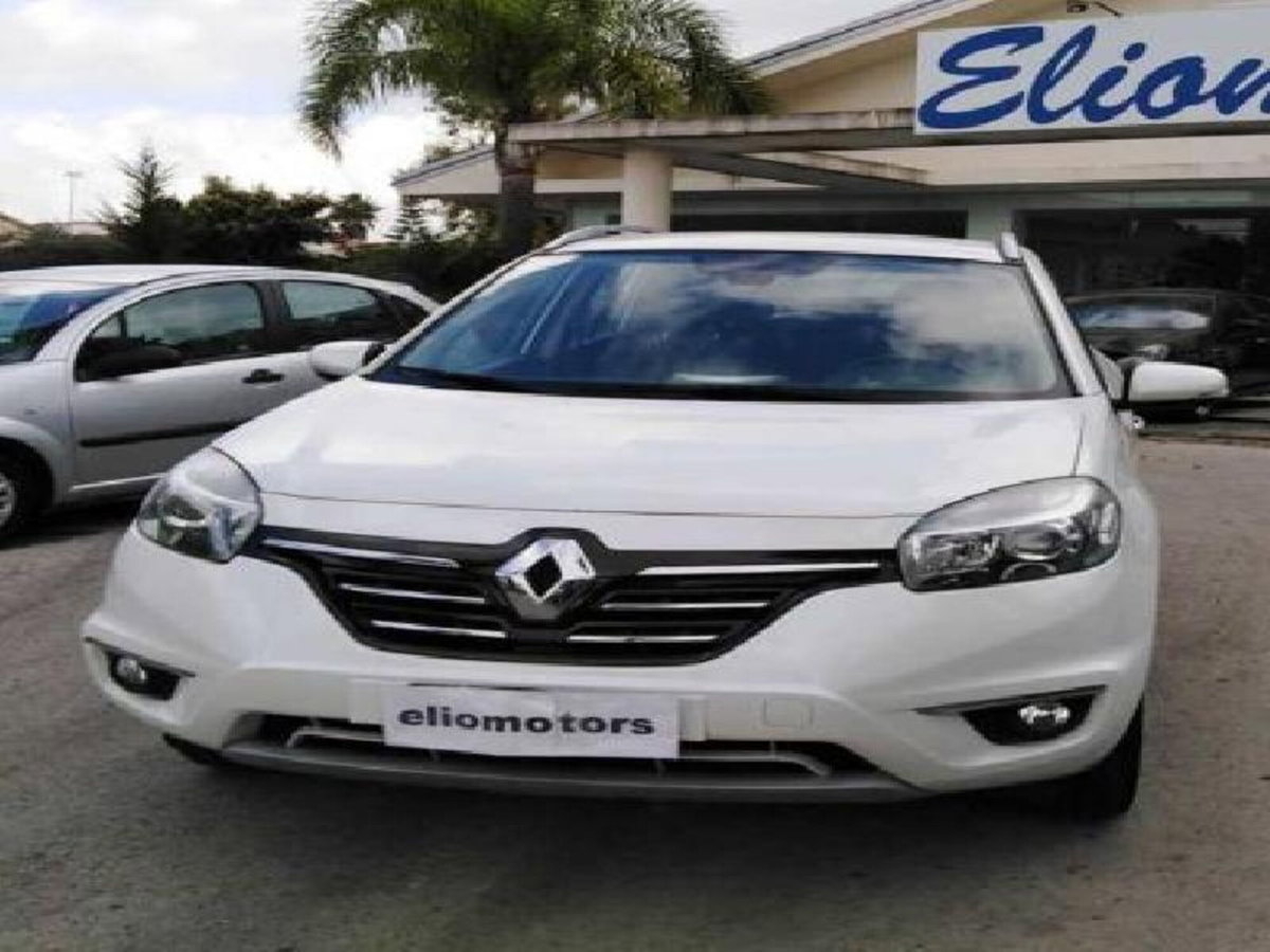 Renault Koleos 2.0 dCi 175CV 4X4 Luxe ESM (2)