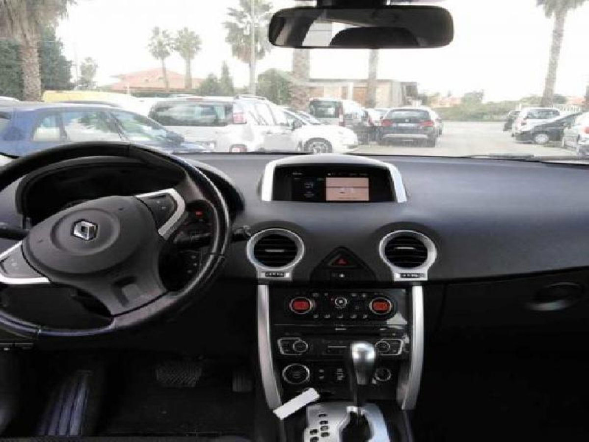 Renault Koleos 2.0 dCi 175CV 4X4 Luxe ESM (4)