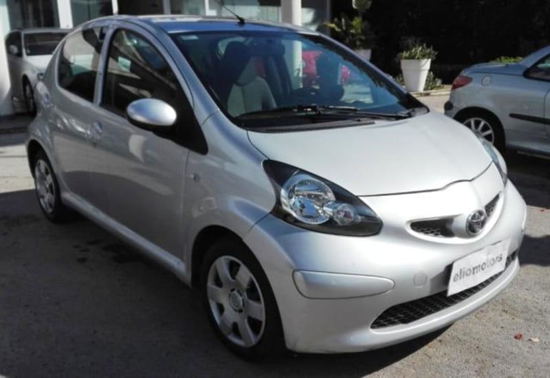 Toyota Aygo 1.turbodiesel 5 porte Sol