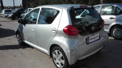 Toyota Aygo 1.turbodiesel 5 porte Sol (5)