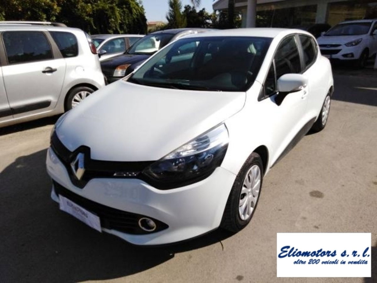 Renault Clio 1.5 dCi 75CV 5 porte Confort (4)
