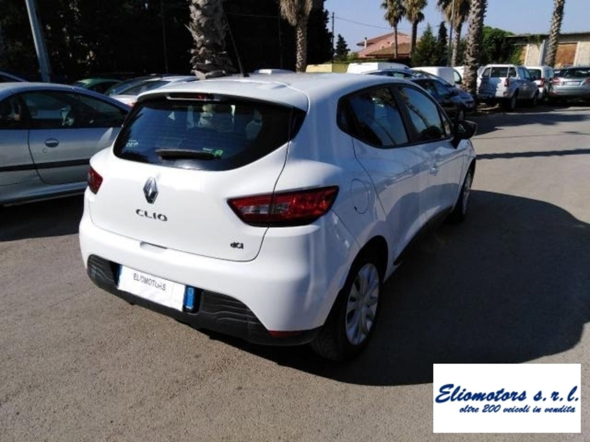 Renault Clio 1.5 dCi 75CV 5 porte Confort (7)