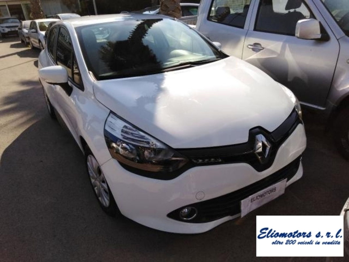 Renault Clio 1.5 dCi 75CV 5 porte Confort (8)
