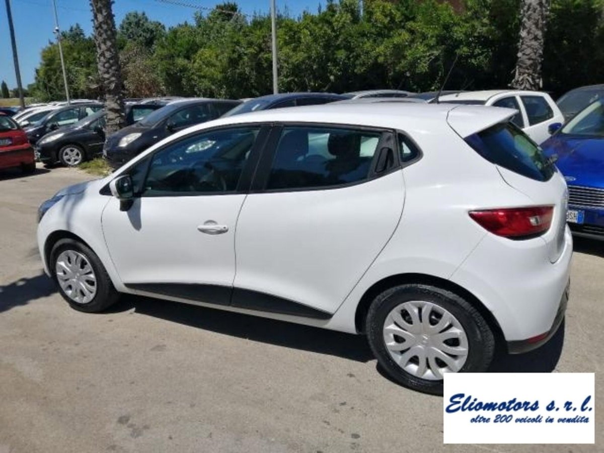 Renault Clio 1.5 dCi 8V 75CV 5 porte Wave (5)