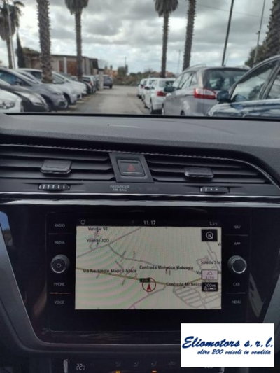 Volkswagen Touran 1.6 TDI 115 CV SCR DSG Business BlueMotion Technology (11)