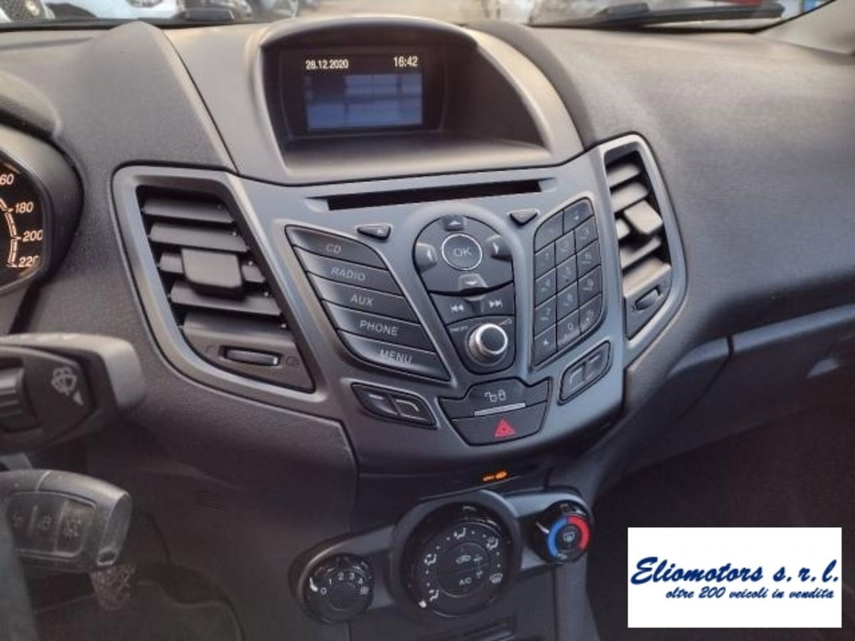 Ford Fiesta Plus 1.5 TDCi 75CV 5 porte (11)