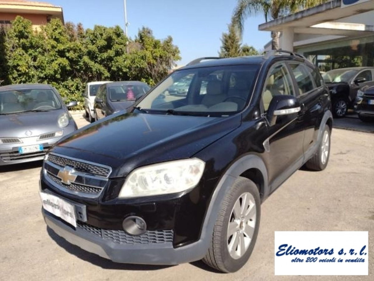 Chevrolet Captiva 2.0 VCDi LTX (9)
