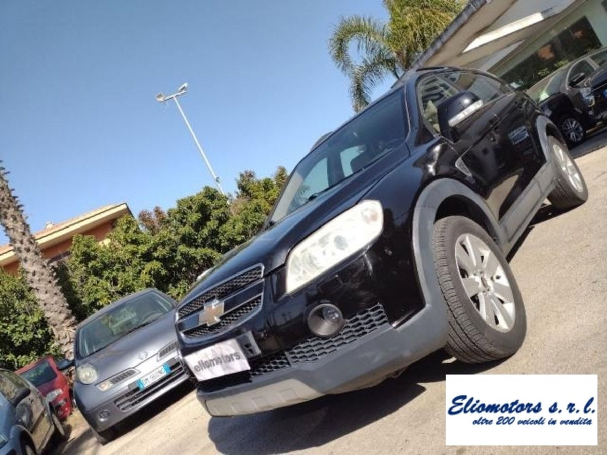 Chevrolet Captiva 2.0 VCDi LTX (12)