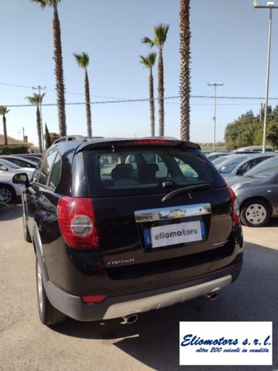 Chevrolet Captiva 2.0 VCDi LTX (6)