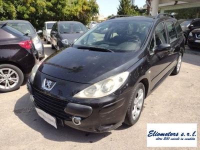 Peugeot 307 SW 16V HDi FAP 110CV Station X-Line (2)