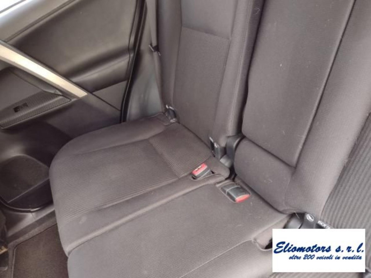 Toyota Rav4 D-4D 2WD Business Pack (12)
