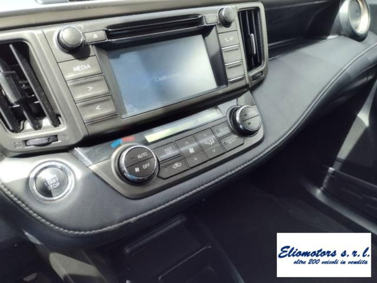 Toyota Rav4 D-4D 2WD Business Pack (14)