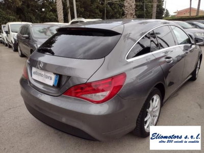 Mercedes-Benz CLA Shooting Brake 180 d Executive (14)