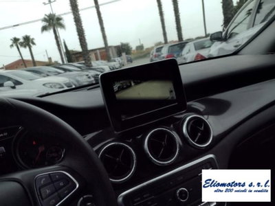 Mercedes-Benz CLA Shooting Brake 180 d Executive (17)
