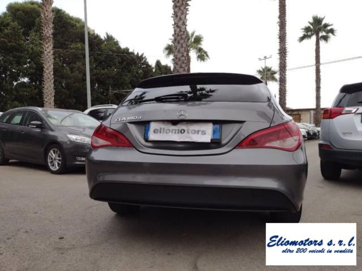 Mercedes-Benz CLA Shooting Brake 180 d Executive (20)