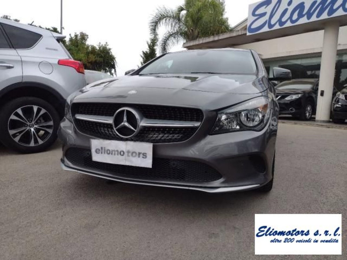 Mercedes-Benz CLA Shooting Brake 180 d Executive (5)