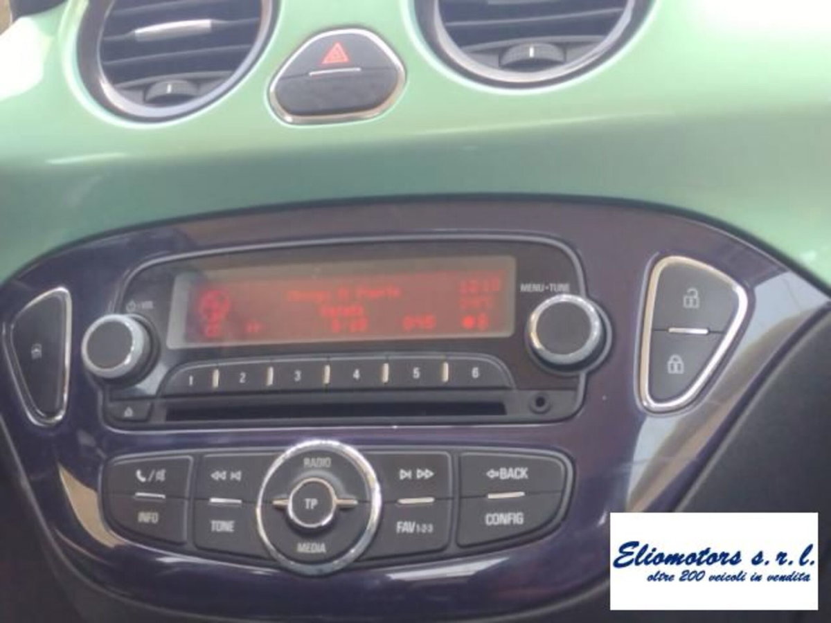 Opel Adam 1.2 70 CV Jam (7)