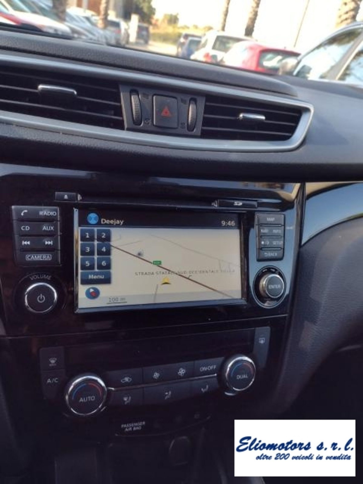 Nissan Qashqai 1.6 dCi X-Tronic 2WD Black Edition (6)