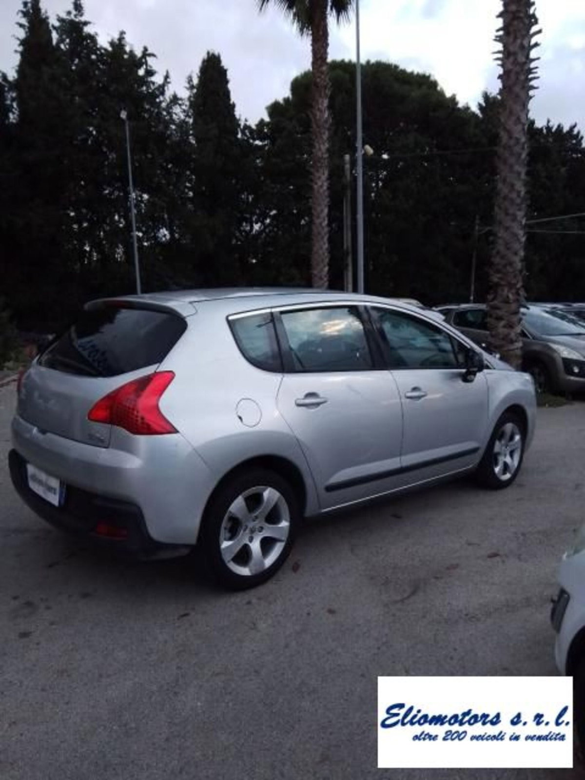 Peugeot 3008 2.0 HDi 150CV Business (10)