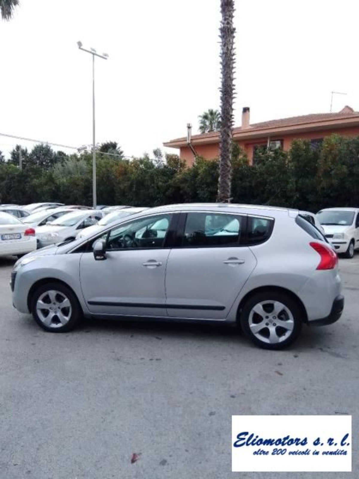 Peugeot 3008 2.0 HDi 150CV Business (7)