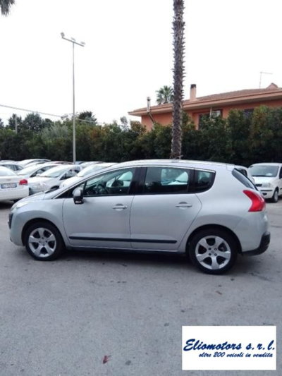 Peugeot 3008 2.0 HDi 150CV Business (7)