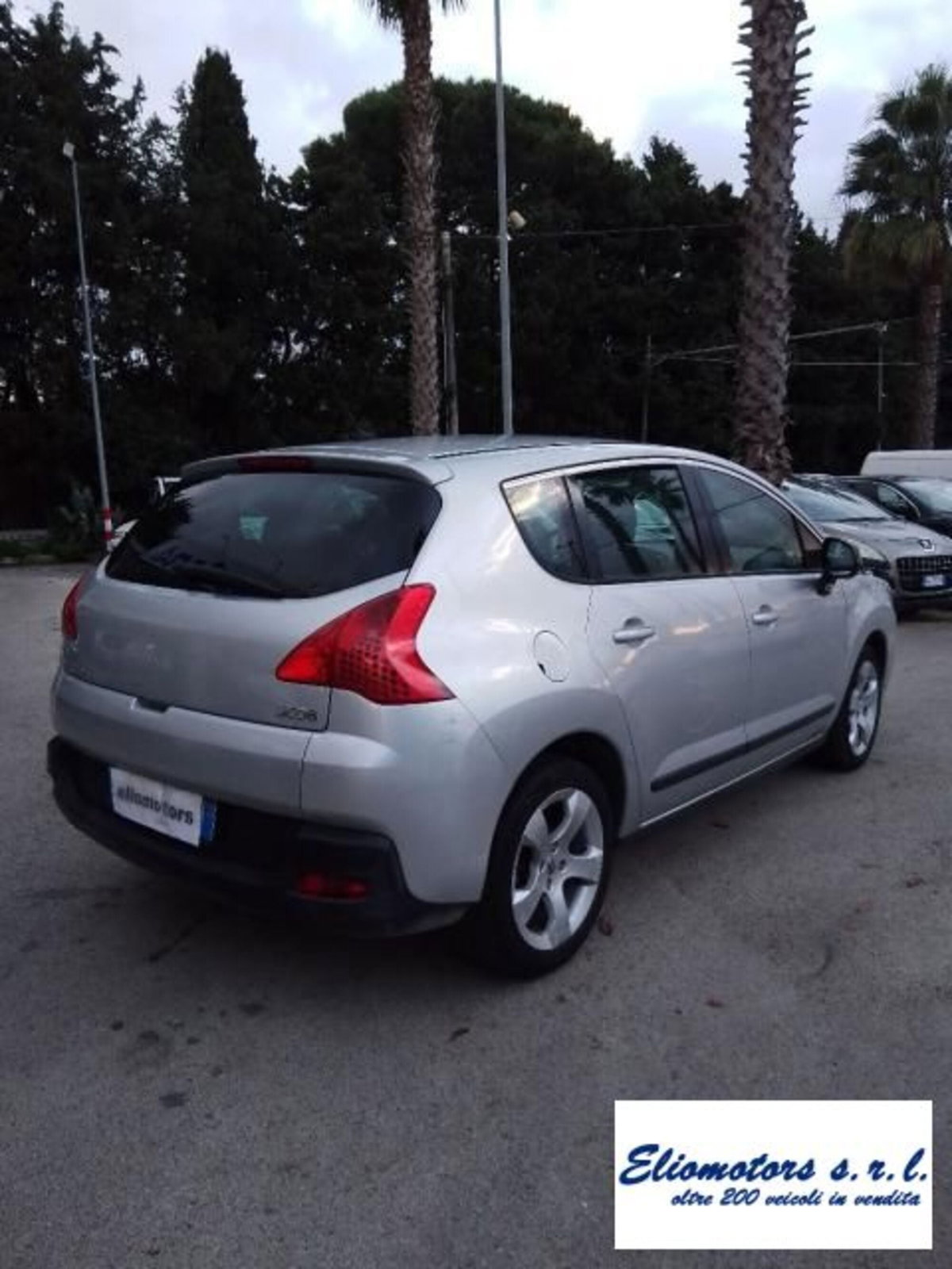 Peugeot 3008 2.0 HDi 150CV Business (8)